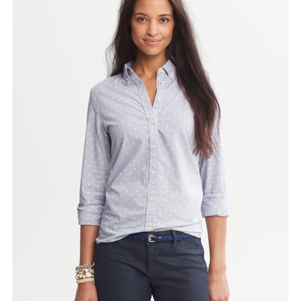 Banana Republic blue dot oxford shirt